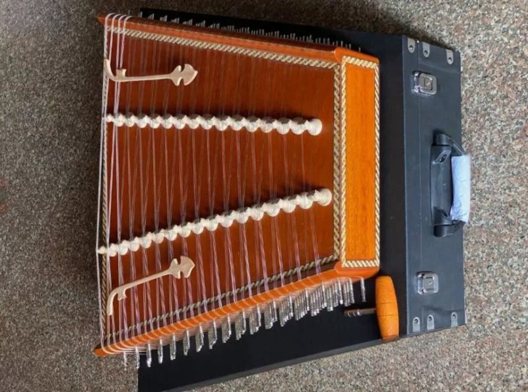 인도에서 수입된 인도식 돌시머, 산투르, 밴조 산투르, - Musical Instrument Of India 리뷰 및 가격